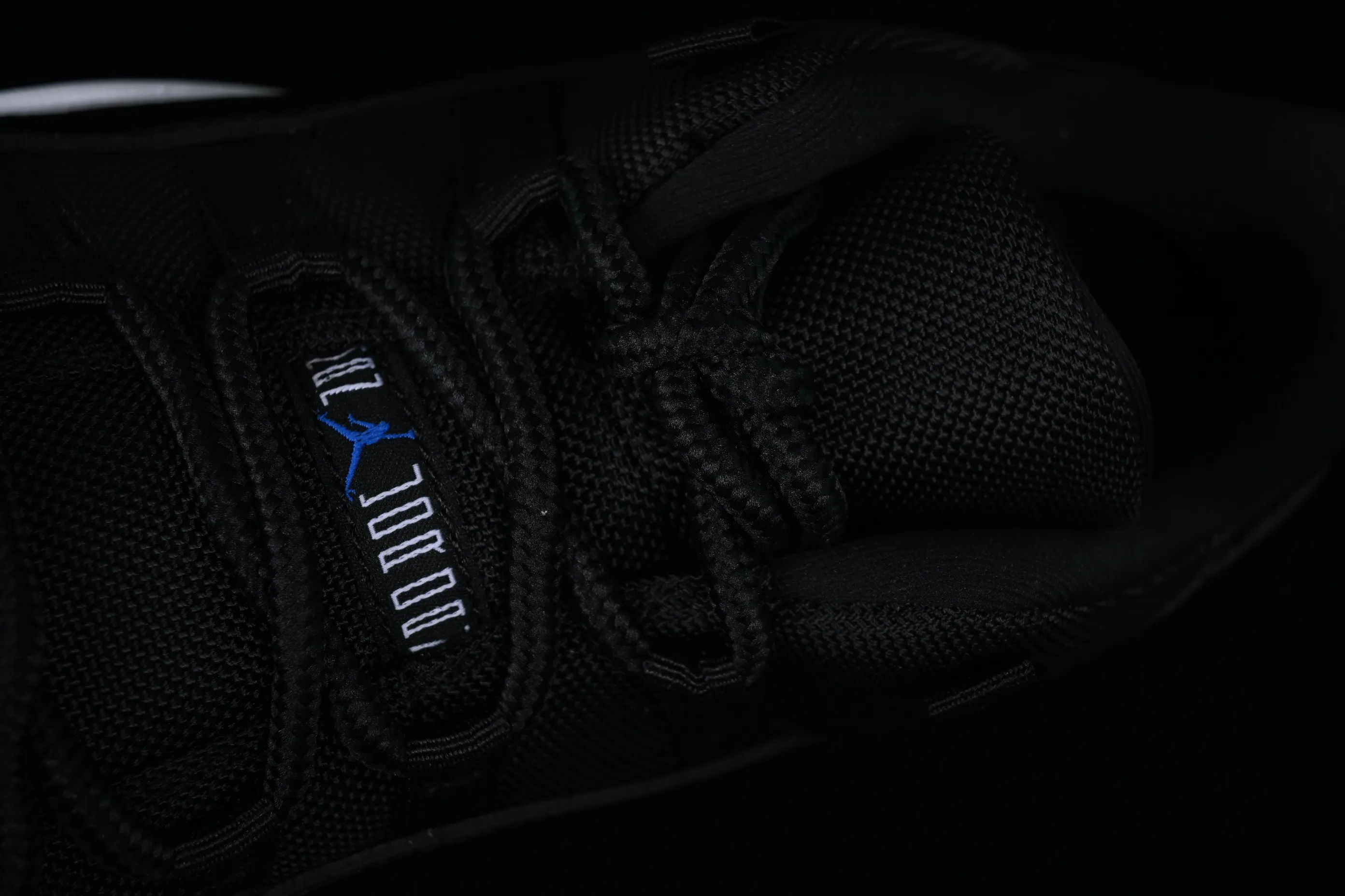 All categories Air Jordan Jordan series basketball shoes Air Jordan 11 F version Air Jordan 11 Low "Space Jam" AJ11 Joe 11 slam dunk real standard real carbon low-top basketball shoes FV5104-004